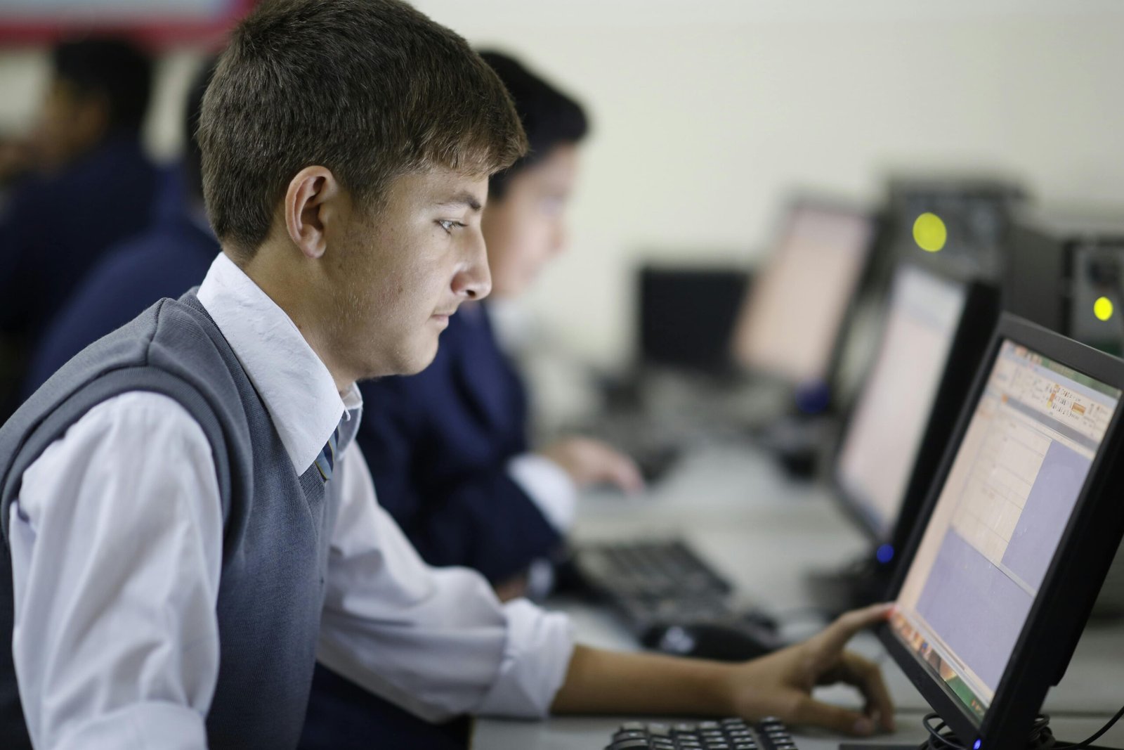 Best computer courses in Canning classroom training